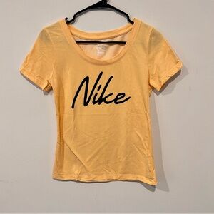 Nike tee